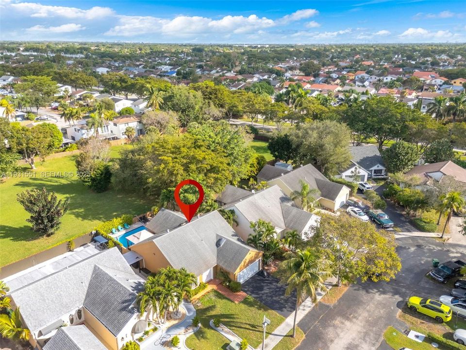 For Sale: $639,000 (3 beds, 2 baths, 1621 Square Feet)