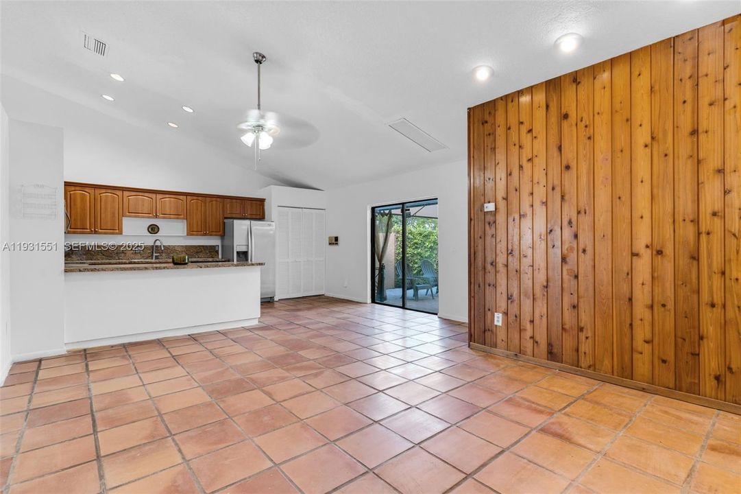 For Sale: $639,000 (3 beds, 2 baths, 1621 Square Feet)