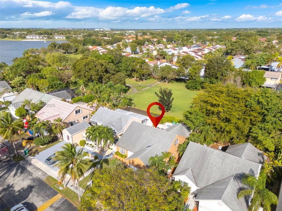 For Sale: $639,000 (3 beds, 2 baths, 1621 Square Feet)