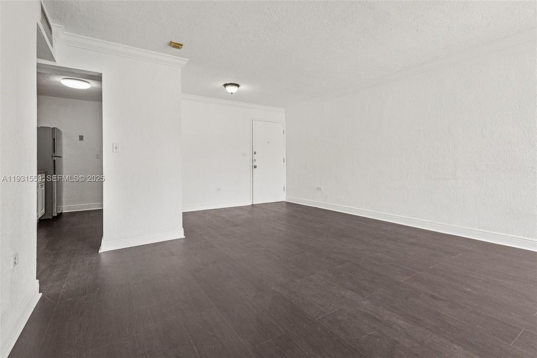 For Sale: $244,500 (2 beds, 2 baths, 763 Square Feet)