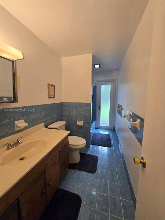 For Sale: $450,000 (4 beds, 2 baths, 1724 Square Feet)