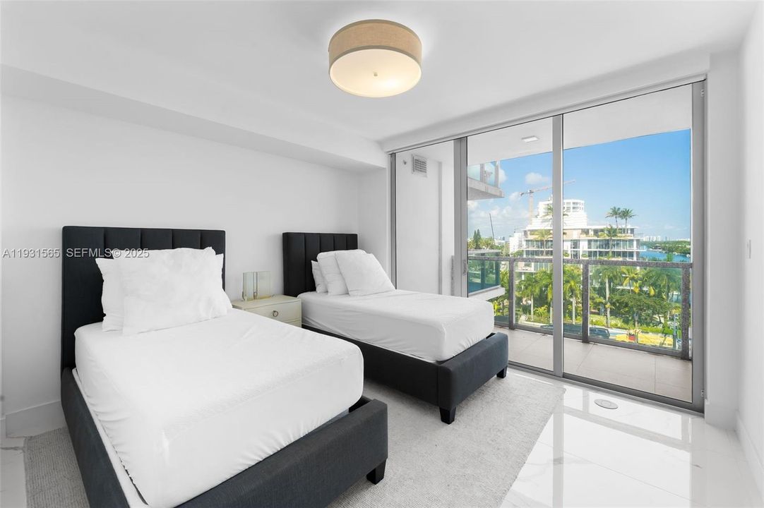 For Rent: $7,850 (2 beds, 2 baths, 1670 Square Feet)