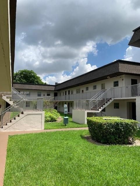 For Rent: $1,850 (1 beds, 1 baths, 709 Square Feet)