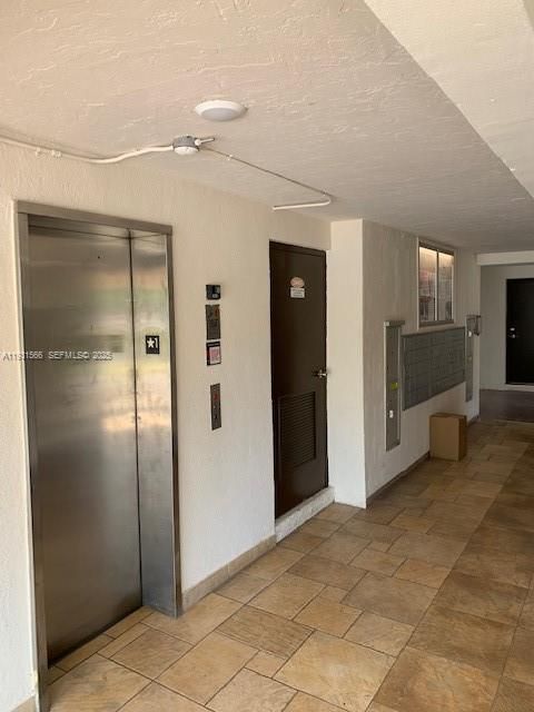 For Rent: $1,850 (1 beds, 1 baths, 709 Square Feet)