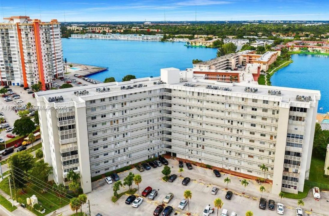 En Venta: $140,000 (2 camas, 1 baños, 921 Pies cuadrados)