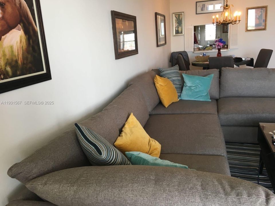 En Venta: $140,000 (2 camas, 1 baños, 921 Pies cuadrados)