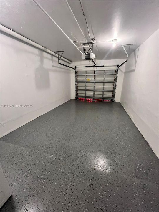 出租: $2,900 (2 贝兹, 2 浴室, 1054 平方英尺)