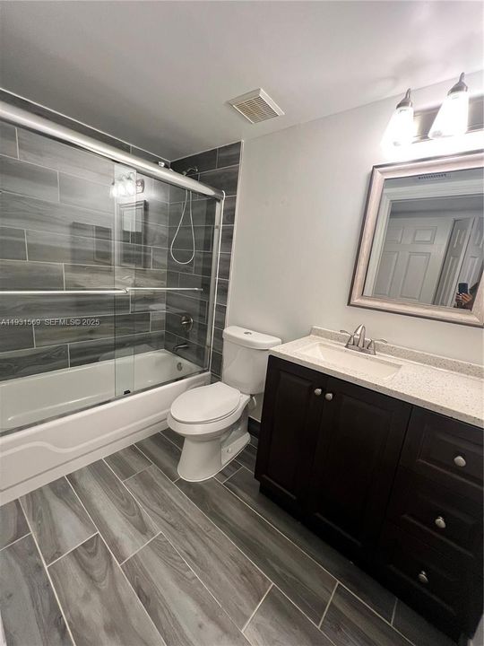 出租: $2,900 (2 贝兹, 2 浴室, 1054 平方英尺)