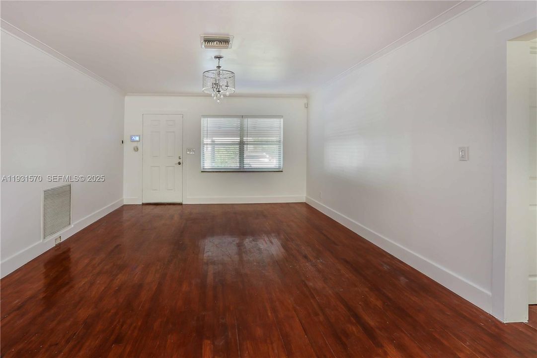 For Sale: $590,000 (3 beds, 2 baths, 1437 Square Feet)