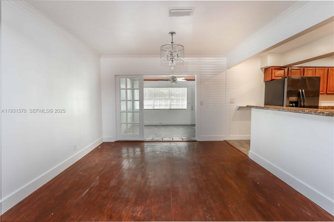 For Sale: $590,000 (3 beds, 2 baths, 1437 Square Feet)