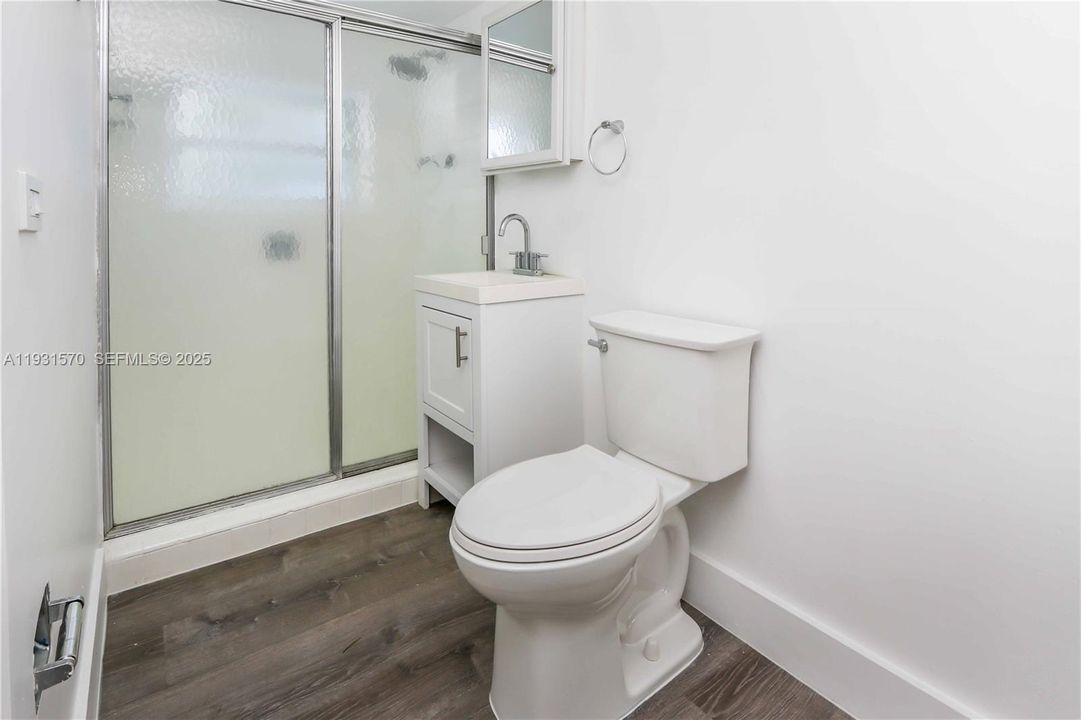 For Sale: $590,000 (3 beds, 2 baths, 1437 Square Feet)