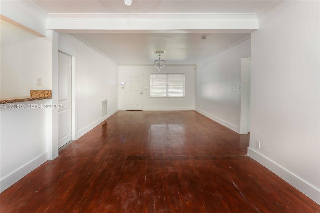 For Sale: $590,000 (3 beds, 2 baths, 1437 Square Feet)