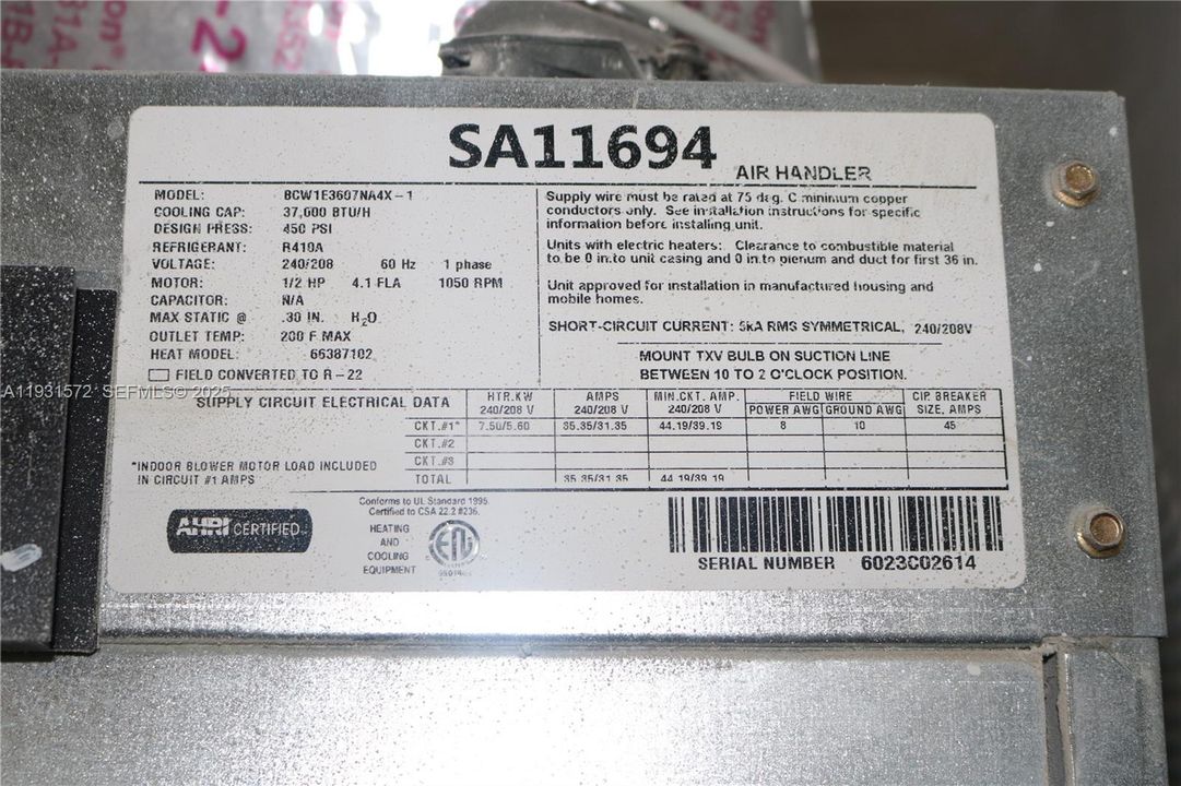 待售: $165,000 (1 贝兹, 1 浴室, 898 平方英尺)