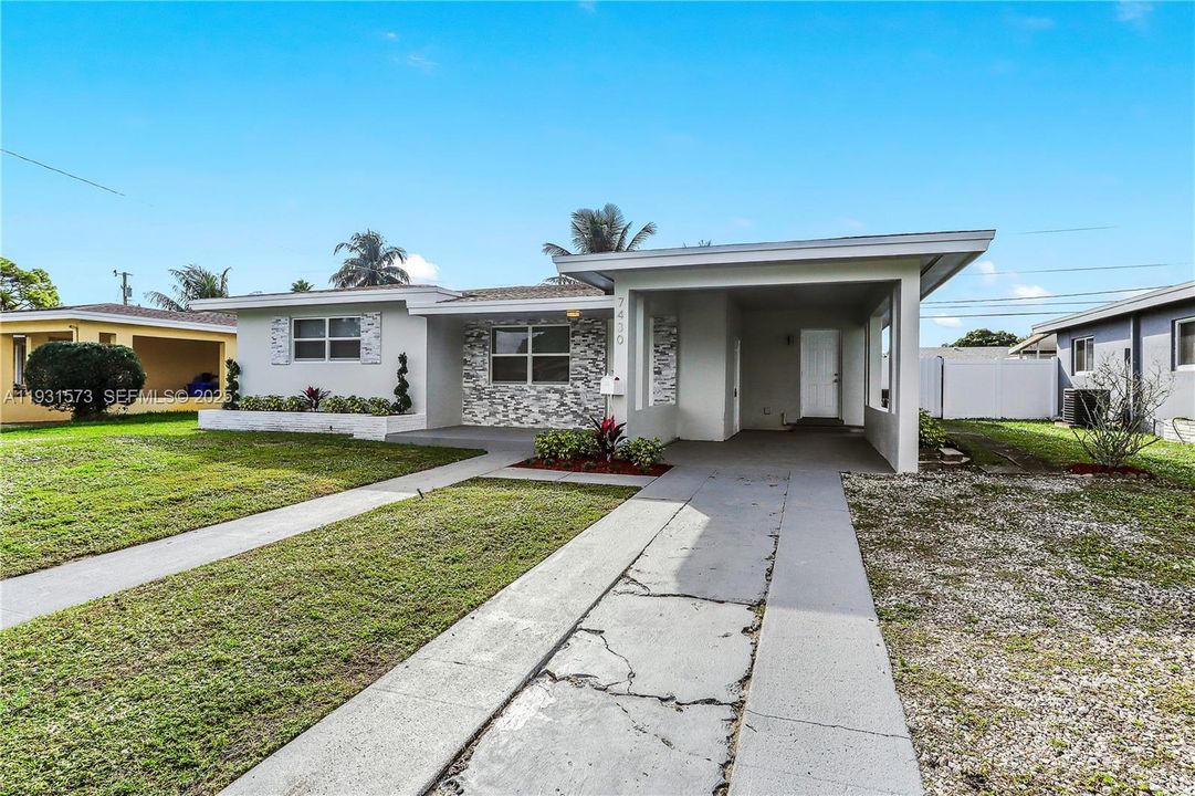 En Venta: $549,900 (3 camas, 2 baños, 1340 Pies cuadrados)