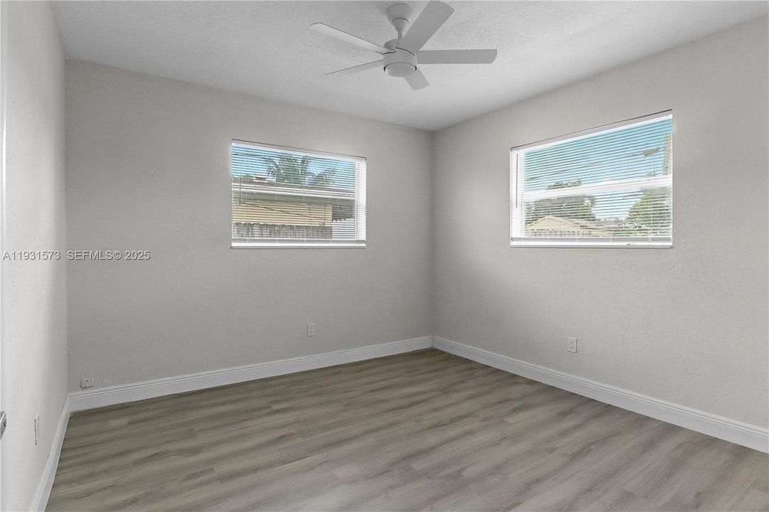 En Venta: $549,900 (3 camas, 2 baños, 1340 Pies cuadrados)