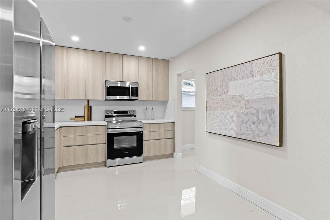 En Venta: $549,900 (3 camas, 2 baños, 1340 Pies cuadrados)