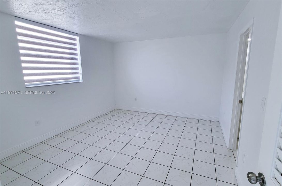 For Rent: $2,225 (2 beds, 2 baths, 960 Square Feet)