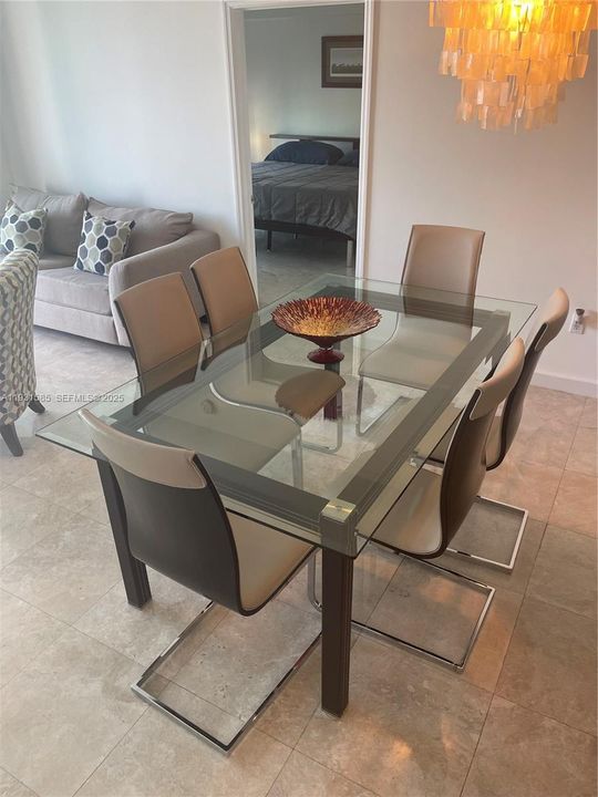 For Rent: $4,700 (2 beds, 2 baths, 1124 Square Feet)