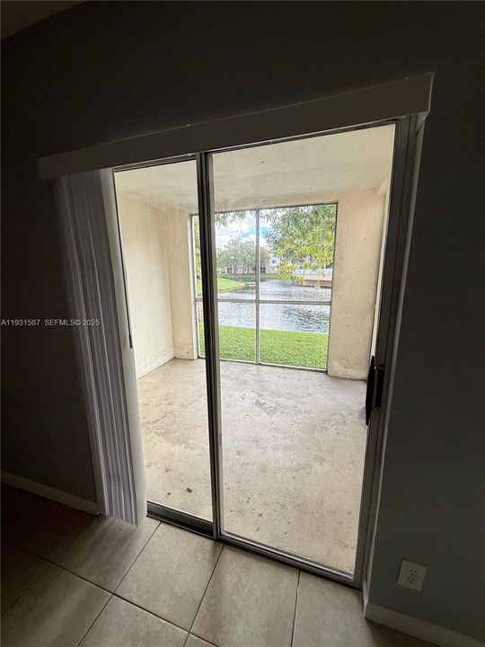 В аренду: $2,100 (2 спален, 2 ванн, 850 Квадратных фут)