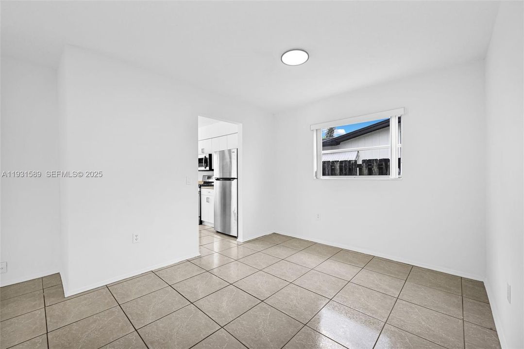 待售: $535,000 (3 贝兹, 2 浴室, 1285 平方英尺)