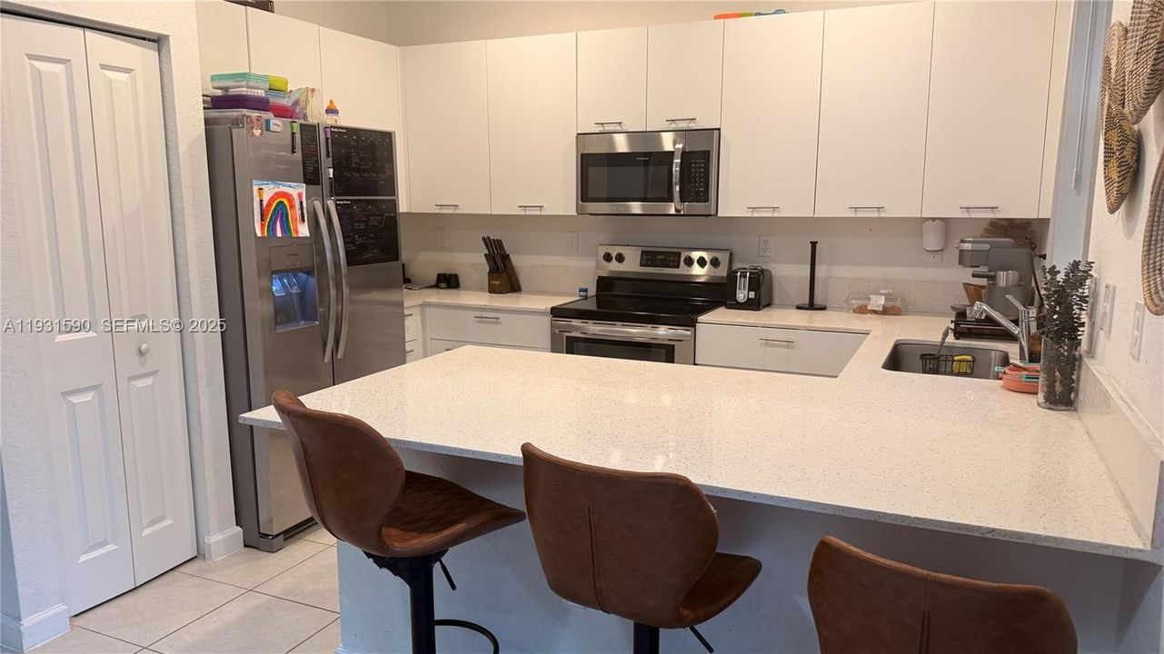 For Sale: $499 (3 beds, 2 baths, 1483 Square Feet)