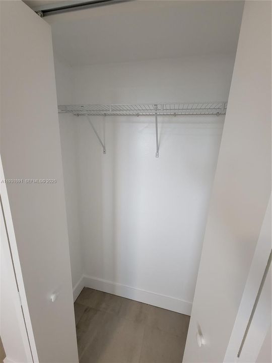 Activo con contrato: $2,350 (2 camas, 2 baños, 29413 Pies cuadrados)