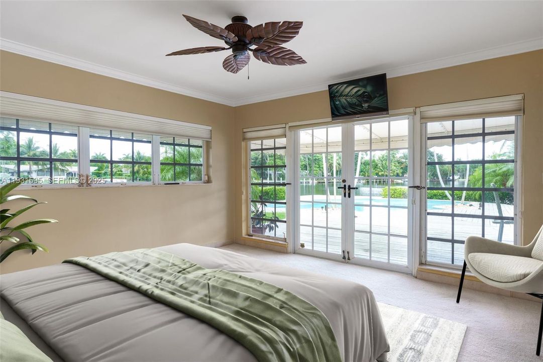 En Renta: $8,500 (4 camas, 3 baños, 3150 Pies cuadrados)