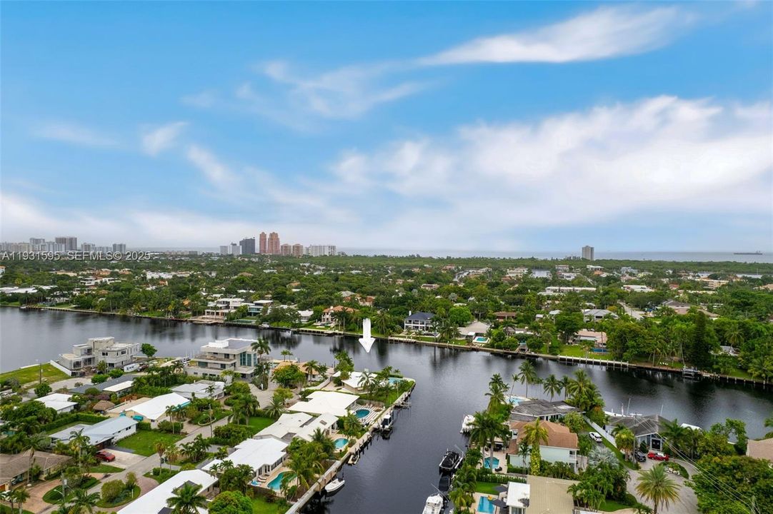 En Renta: $8,500 (4 camas, 3 baños, 3150 Pies cuadrados)