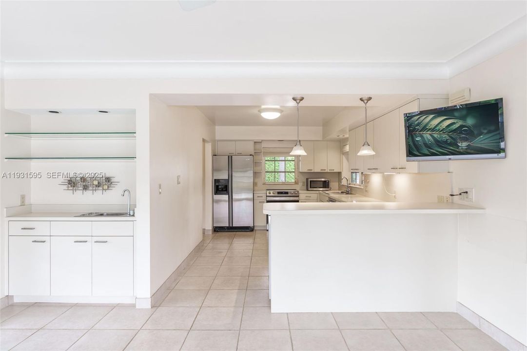 En Renta: $8,500 (4 camas, 3 baños, 3150 Pies cuadrados)