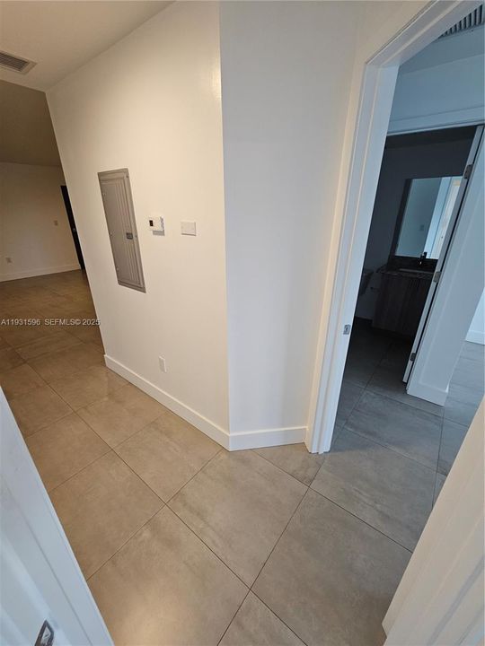 В аренду: $2,350 (2 спален, 2 ванн, 29413 Квадратных фут)