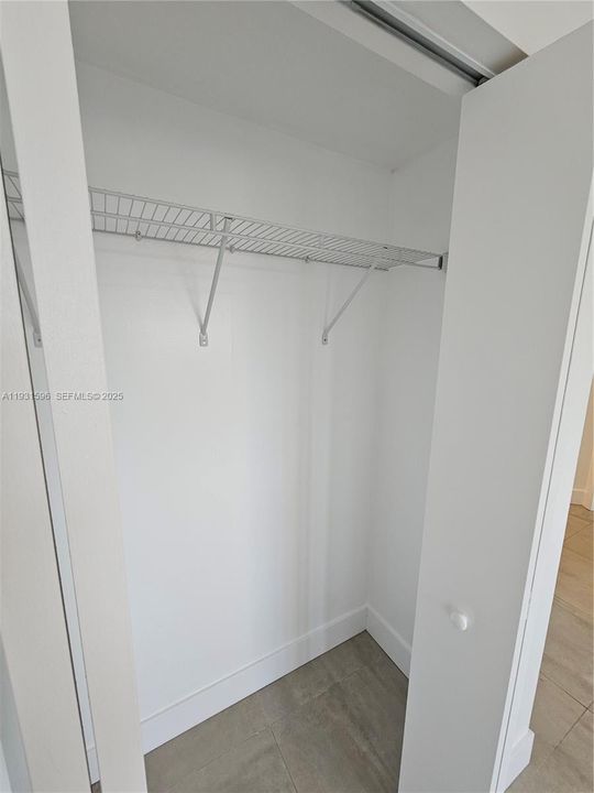 В аренду: $2,350 (2 спален, 2 ванн, 29413 Квадратных фут)