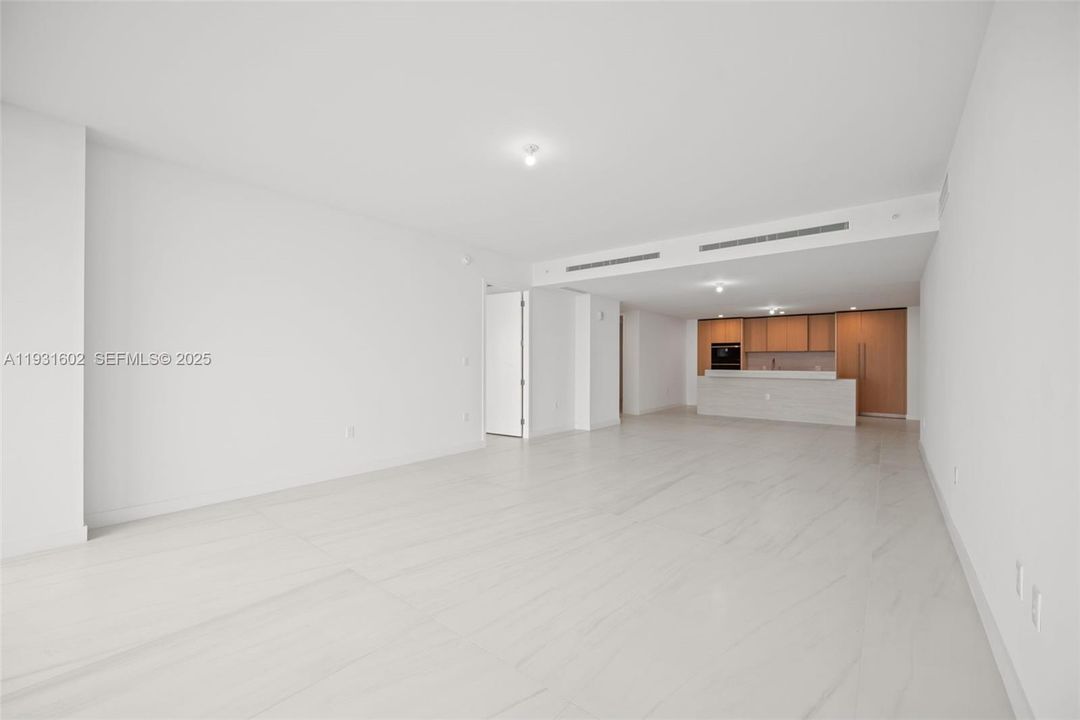 For Sale: $3,650,000 (3 beds, 3 baths, 2632 Square Feet)