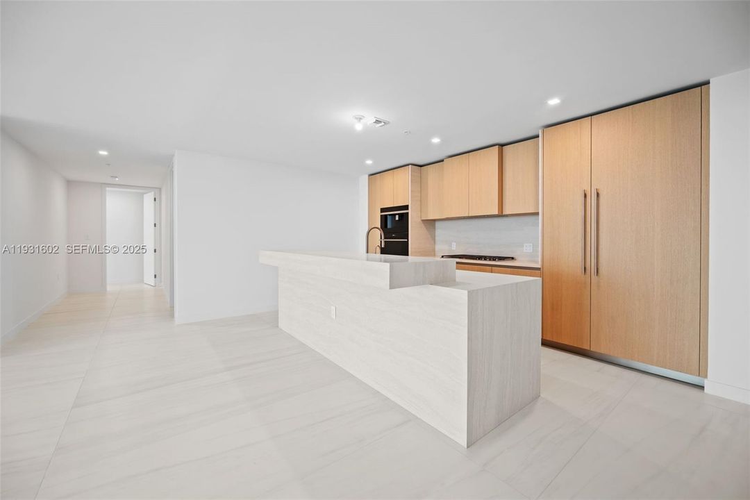 For Sale: $3,650,000 (3 beds, 3 baths, 2632 Square Feet)