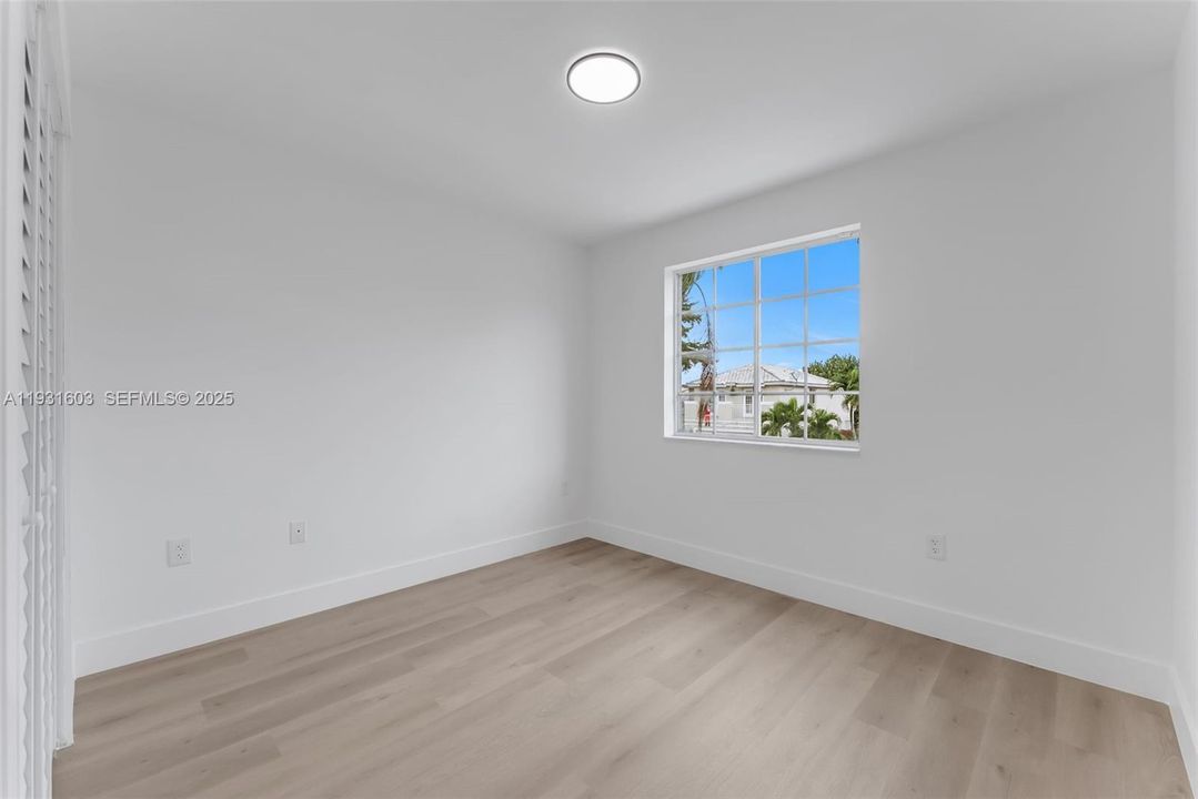 For Sale: $779,000 (4 beds, 2 baths, 2041 Square Feet)