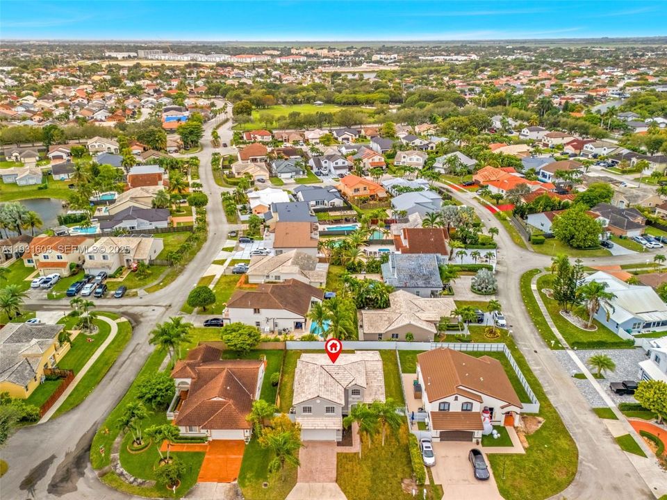 For Sale: $779,000 (4 beds, 2 baths, 2041 Square Feet)