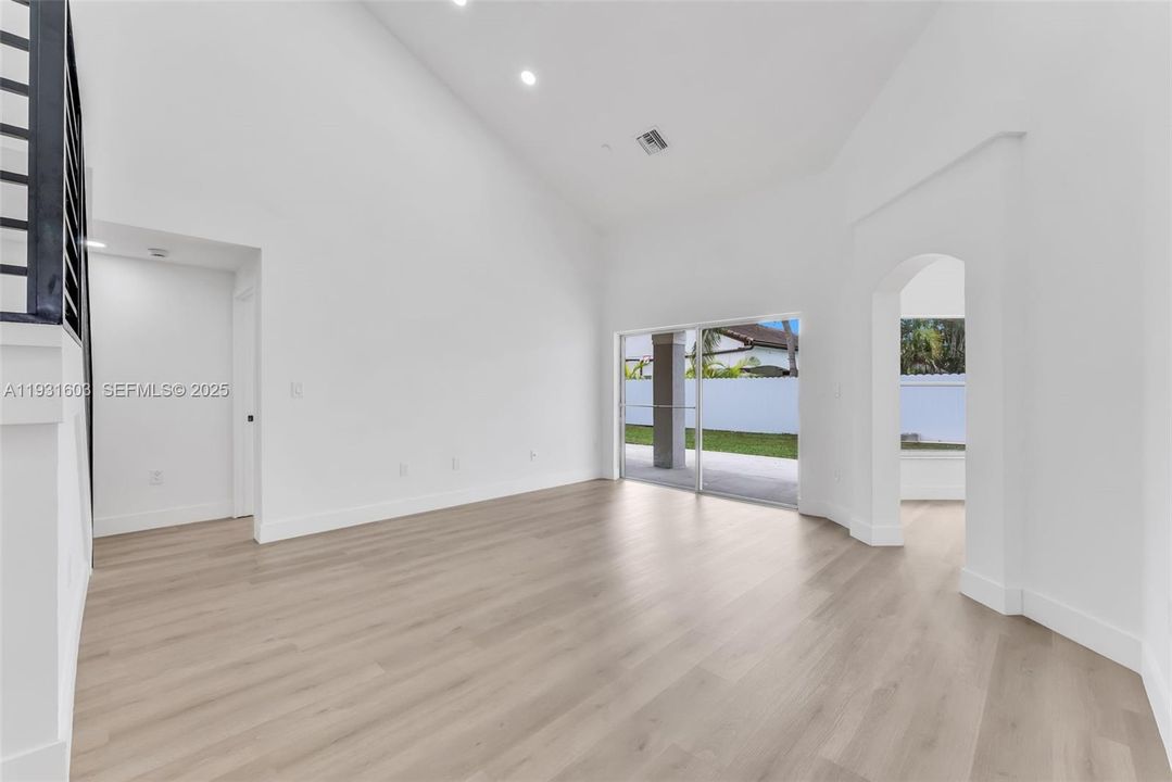 For Sale: $779,000 (4 beds, 2 baths, 2041 Square Feet)