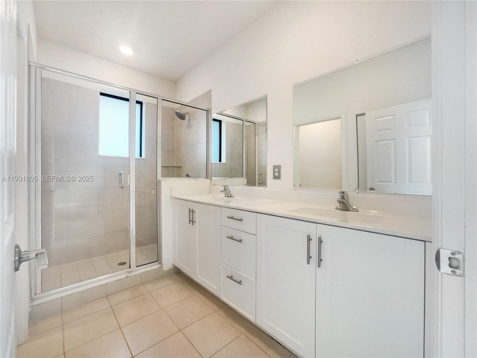 For Sale: $770,000 (4 beds, 3 baths, 2620 Square Feet)