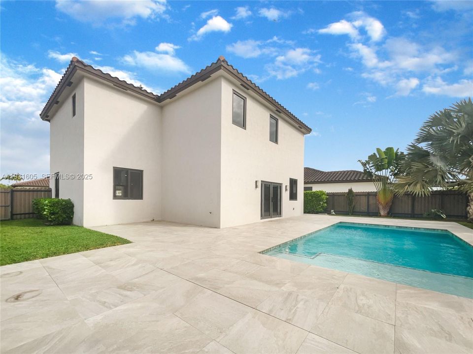 For Sale: $770,000 (4 beds, 3 baths, 2620 Square Feet)