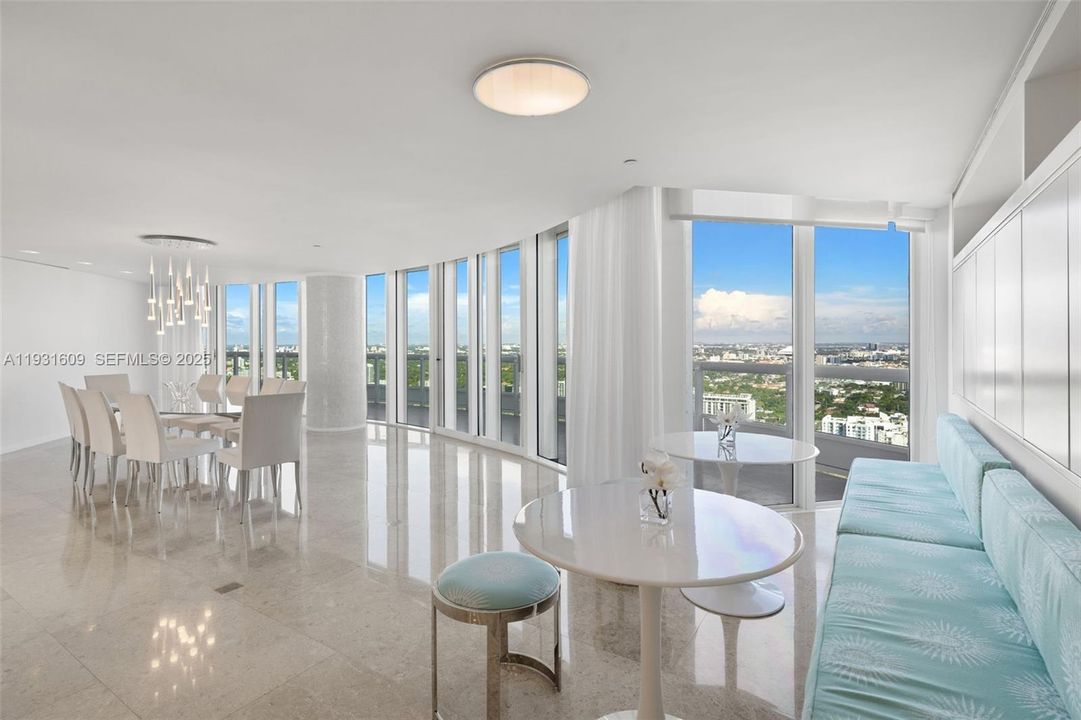 Breakfast Area adjacent to Dining Room and Kitchen