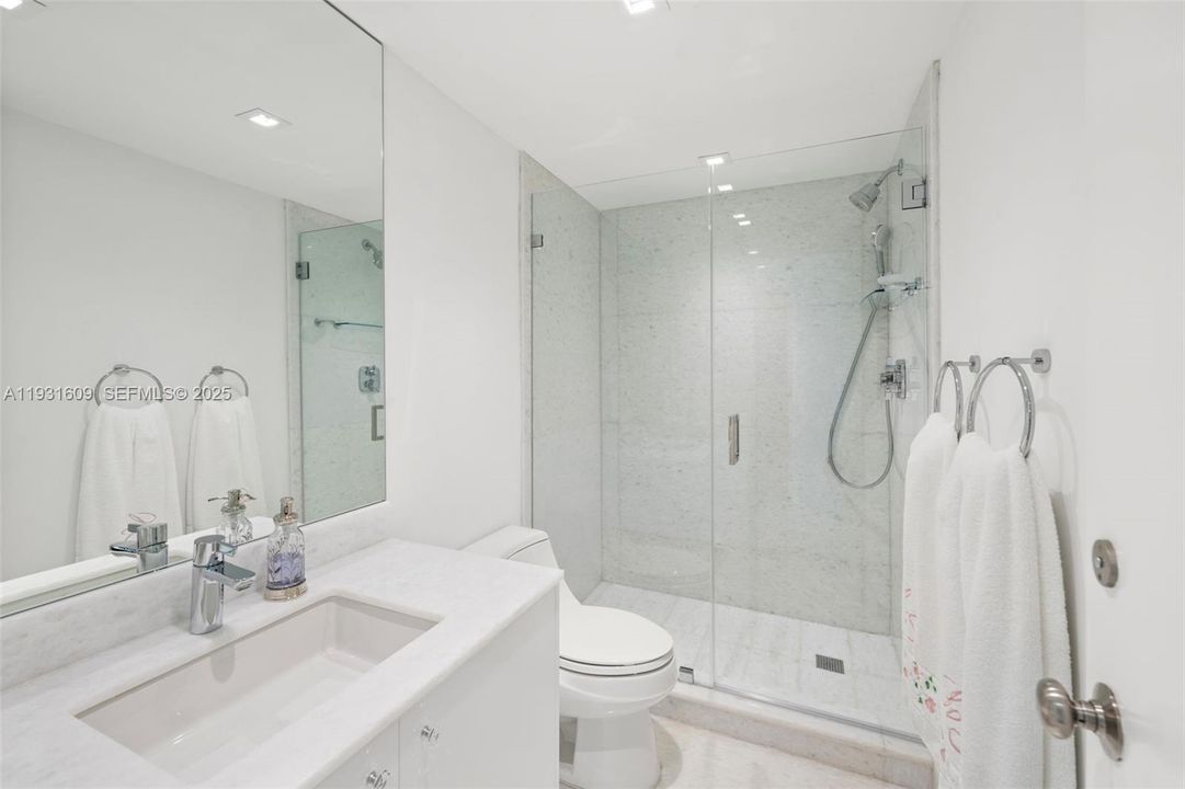Guest bathroom adjacent to Family Room