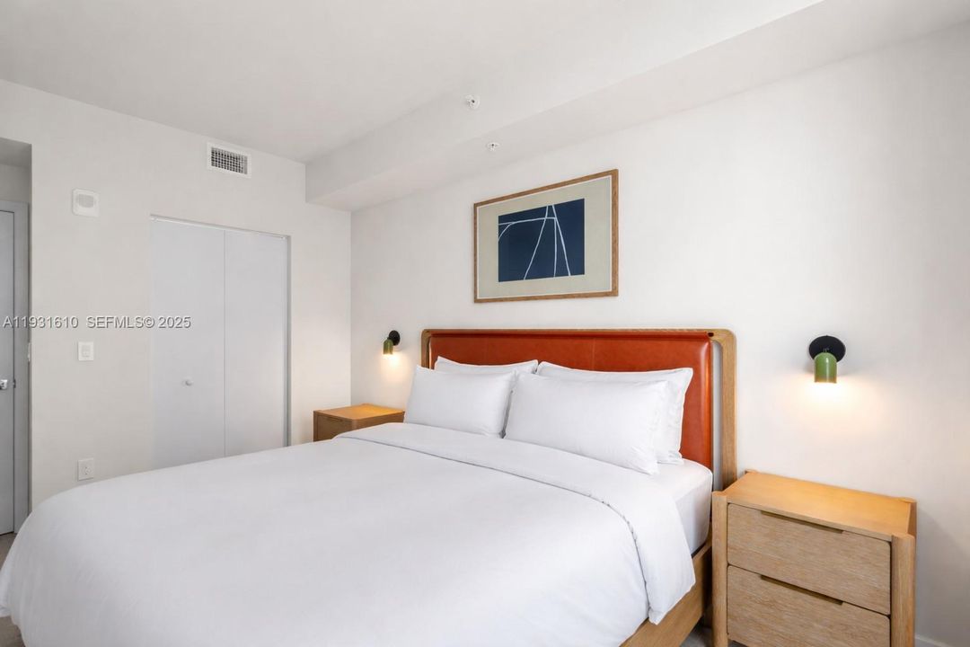 For Rent: $3,800 (1 beds, 1 baths, 600 Square Feet)