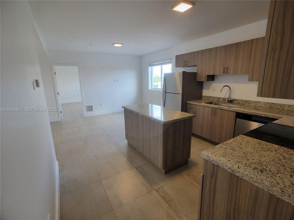 В аренду: $2,550 (3 спален, 2 ванн, 29413 Квадратных фут)