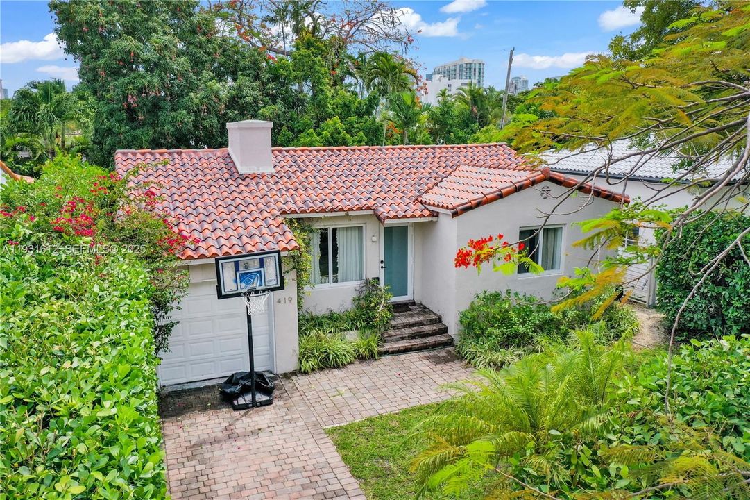 待售: $1,475,000 (3 贝兹, 2 浴室, 1304 平方英尺)