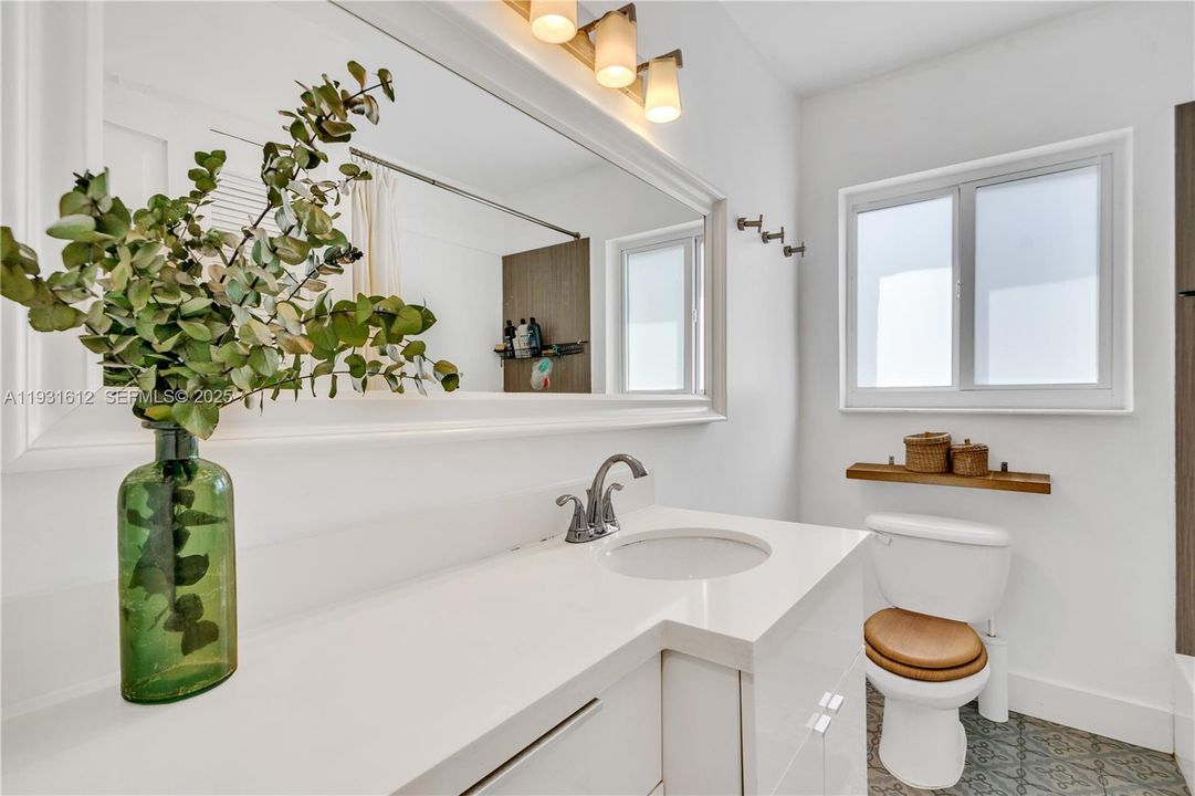 待售: $1,475,000 (3 贝兹, 2 浴室, 1304 平方英尺)