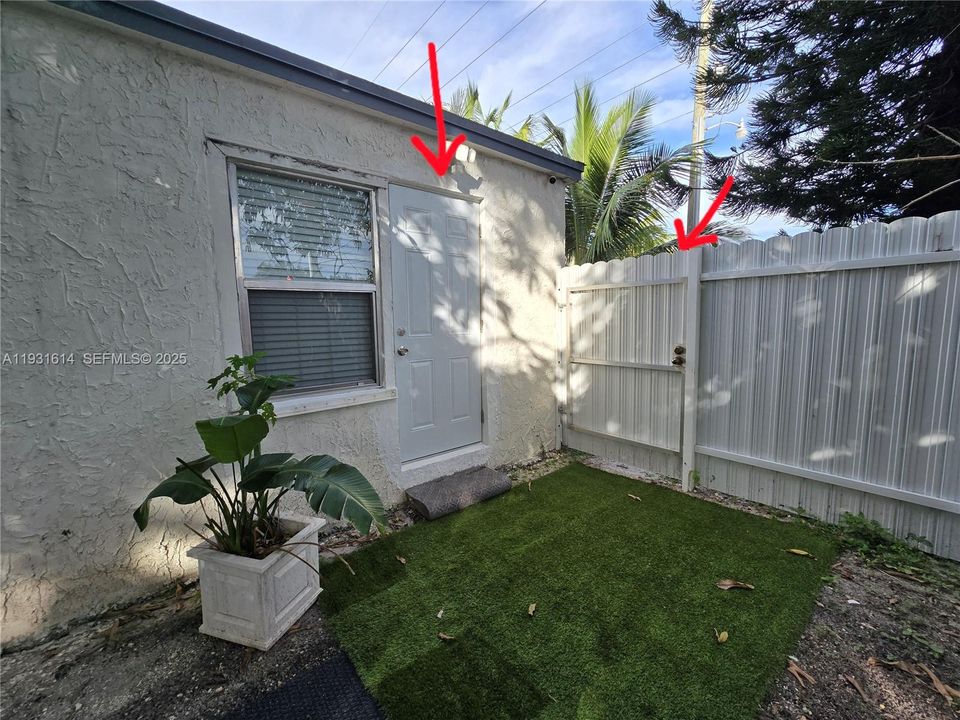 出租: $1,199 (3 贝兹, 1 浴室, 1313 平方英尺)