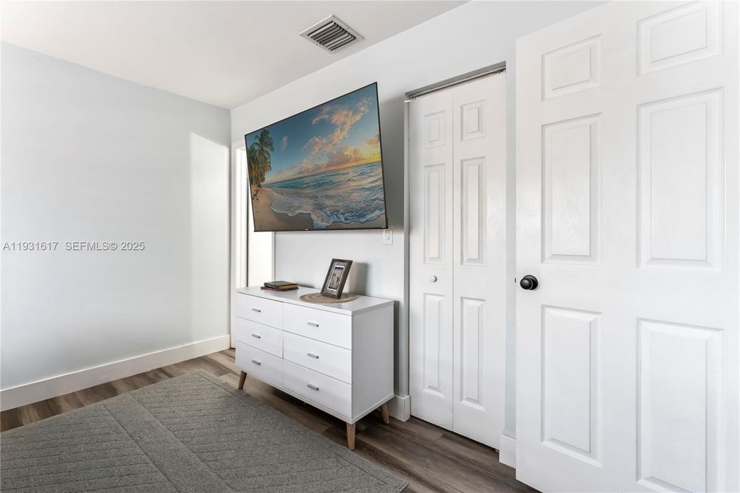 На продажу: $650,000 (3 спален, 2 ванн, 1196 Квадратных фут)