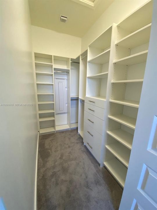 В аренду: $3,000 (2 спален, 2 ванн, 1134 Квадратных фут)