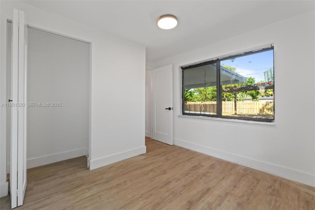 En Venta: $665,000 (3 camas, 3 baños, 1558 Pies cuadrados)