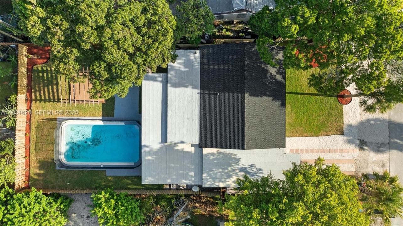 En Venta: $665,000 (3 camas, 3 baños, 1558 Pies cuadrados)