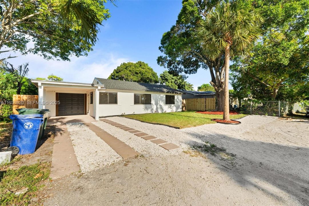 En Venta: $665,000 (3 camas, 3 baños, 1558 Pies cuadrados)